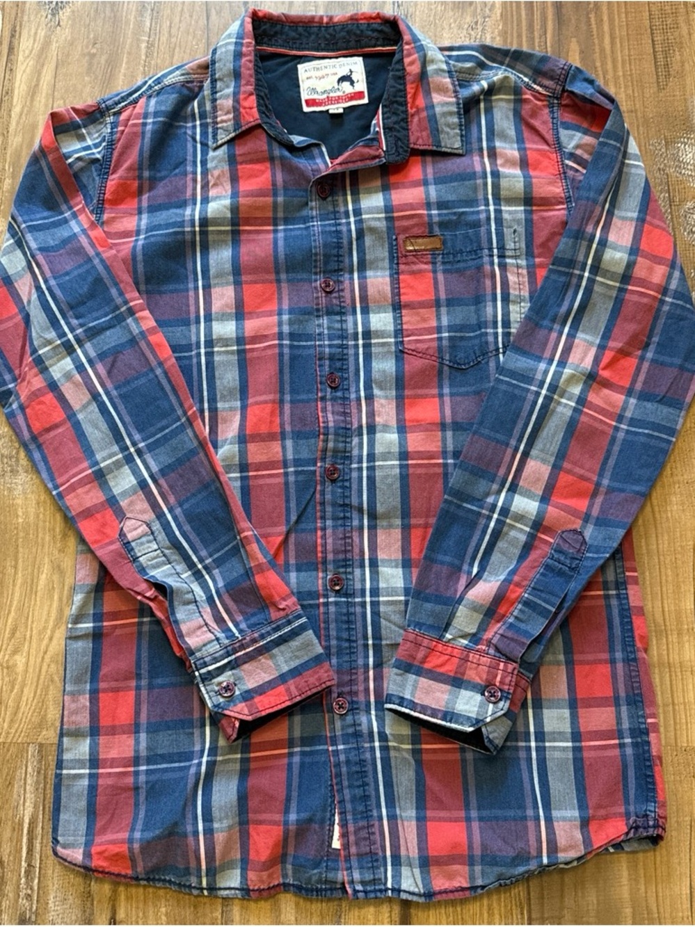 Wrangler Red and Blue Plaid Button-Down Shirt